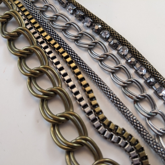 Vera Wang seven strand multicolor fashion necklace - Picture 4 of 4